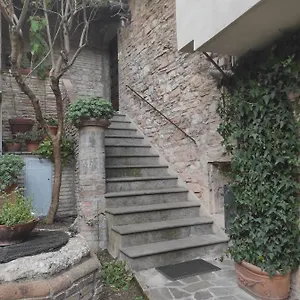 All'archetto Del Terz'ordine Assisi