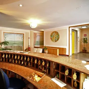 *** Hotel Cristal Italien